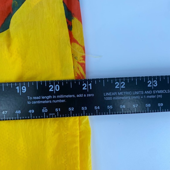 Nike Men's Windbreaker Jacket Green Yellow Red Camo Print Full Zip Size S - Picture 3 of 4